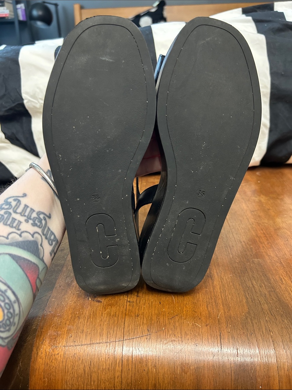 Women's Black Platform Sandals - Picture 2 of 3